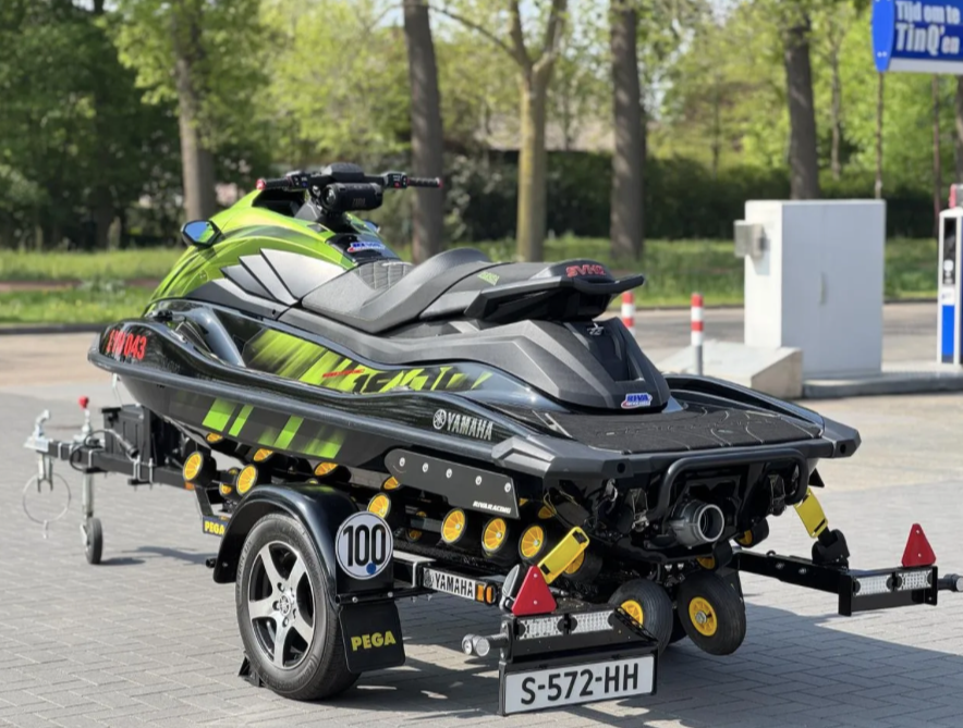 Boten Products Image 1